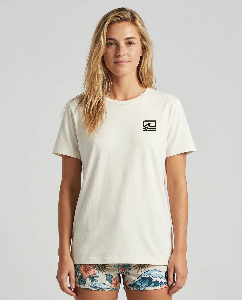essence-surf-simbolo-lateral-peito-offwhite-modelo-frente_feminino
