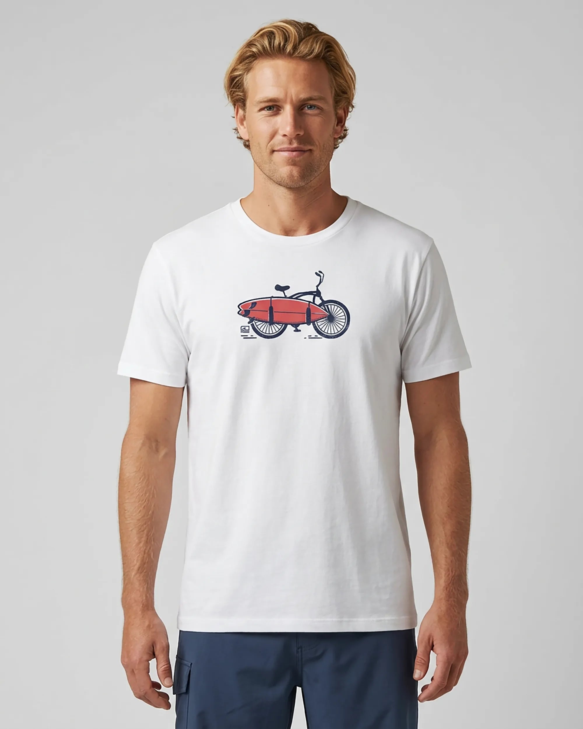 praiana-branco-frente-modelo-masculino