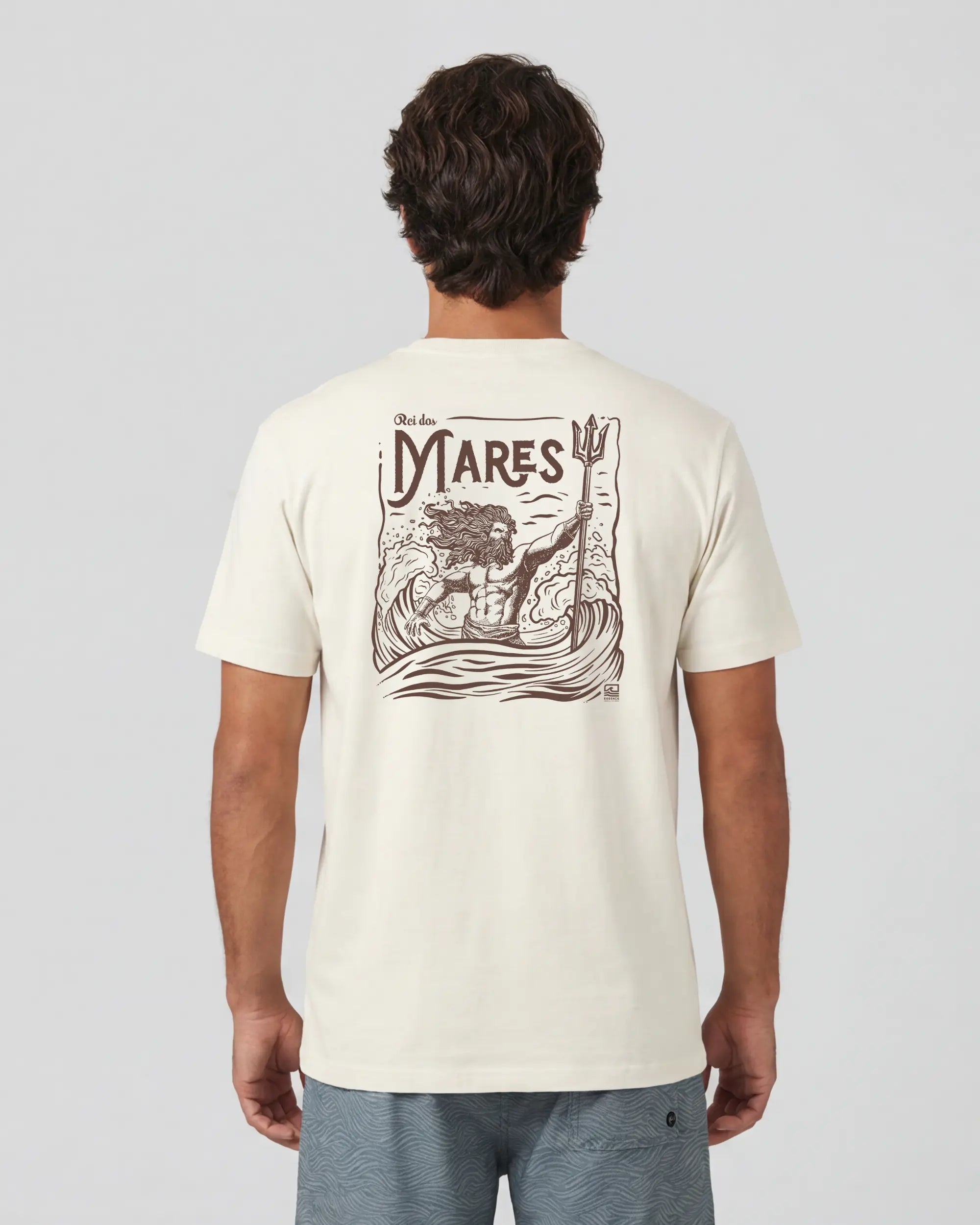 rei-mares-offwhite-modelo-costas_masculino