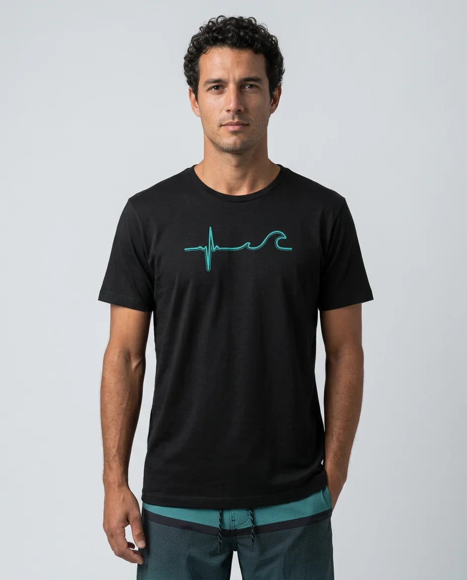 ritmo-ondas-preto-frente-modelo-masculino