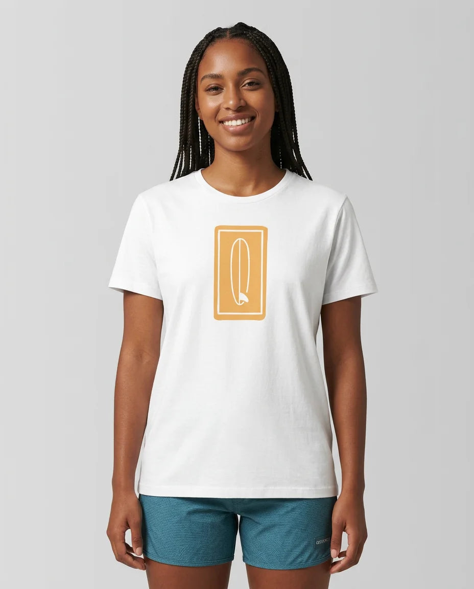 single-fin-branco-frente-modelo-feminino